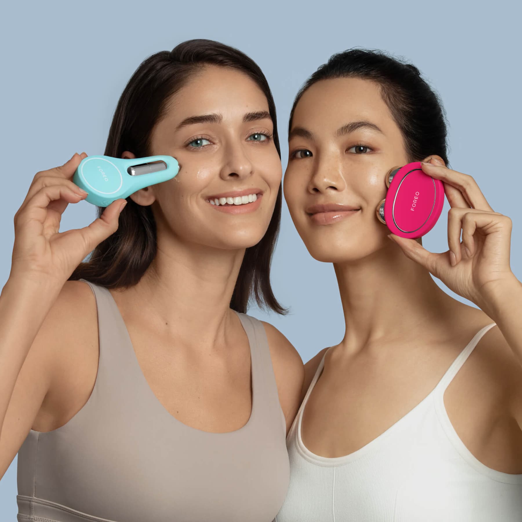 FOREO BEAR 2 eyes & lips Microcurrent Line Smoothing Device - Arctic Blue